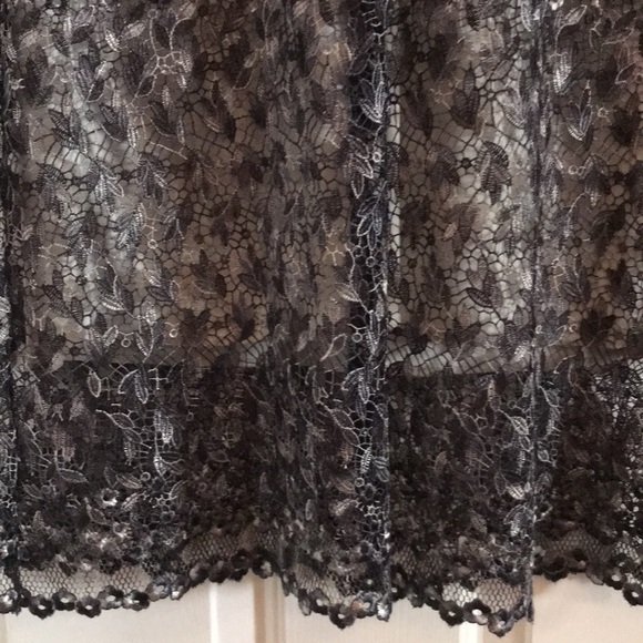 Women’s satin / lace dress - Picture 4 of 5